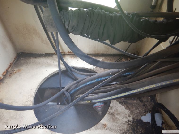 image for item GC9569 2007 Sterling L8500 crane truck