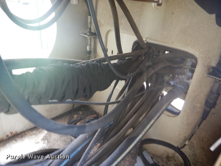 image for item GC9569 2007 Sterling L8500 crane truck