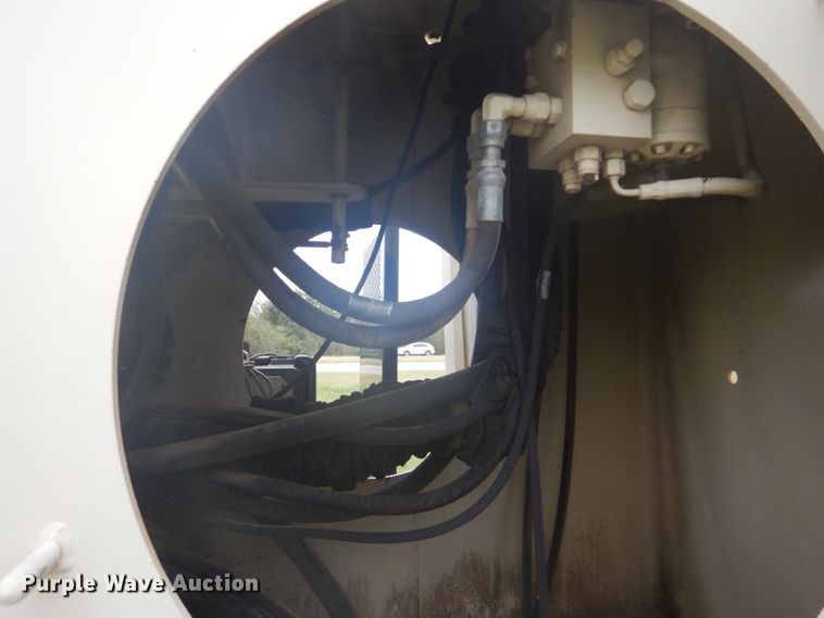 image for item GC9569 2007 Sterling L8500 crane truck