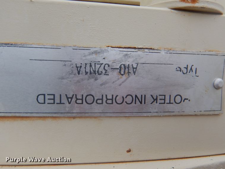 image for item GC9569 2007 Sterling L8500 crane truck