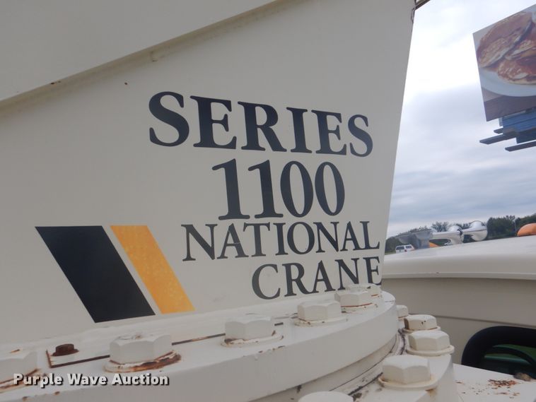 image for item GC9569 2007 Sterling L8500 crane truck