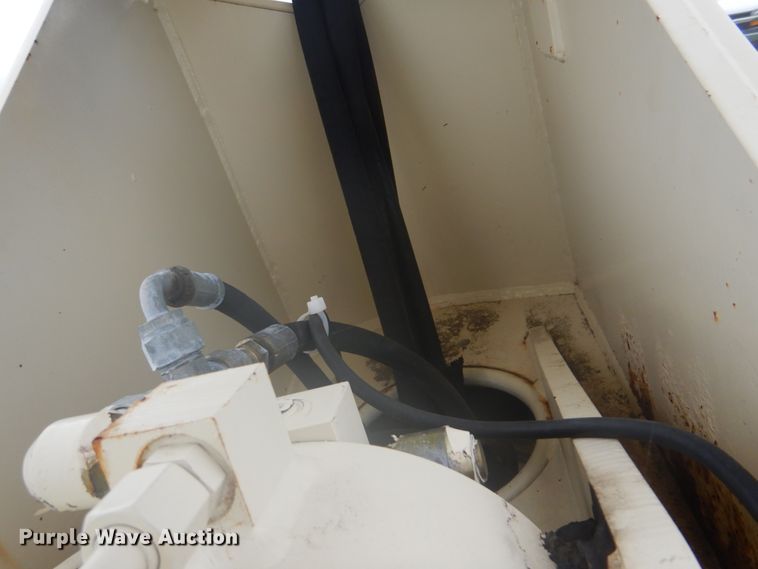 image for item GC9569 2007 Sterling L8500 crane truck