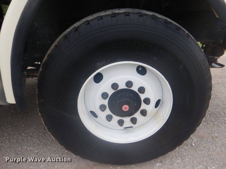 image for item GC9569 2007 Sterling L8500 crane truck