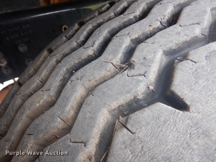 image for item GC9569 2007 Sterling L8500 crane truck