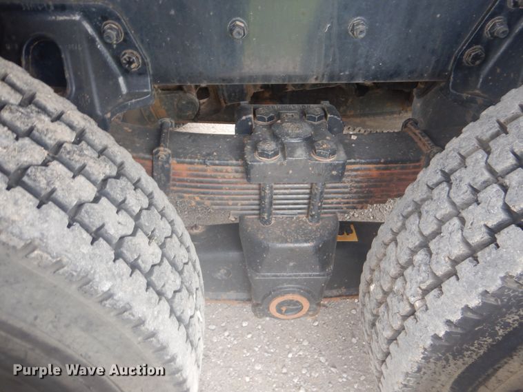 image for item GC9569 2007 Sterling L8500 crane truck