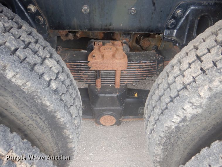 image for item GC9569 2007 Sterling L8500 crane truck