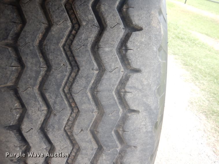 image for item GC9569 2007 Sterling L8500 crane truck