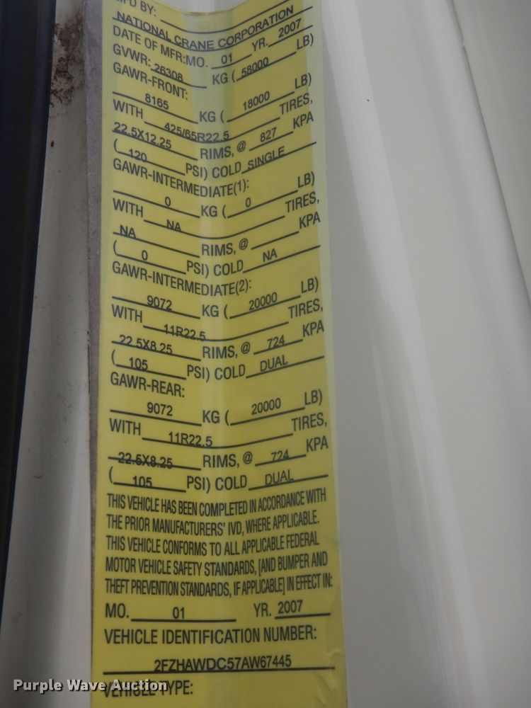 image for item GC9569 2007 Sterling L8500 crane truck