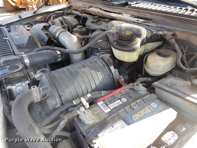 image for item GI9328 2004 Ford F550 Super Duty bucket truck