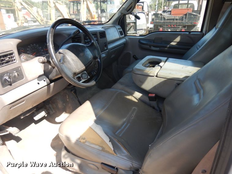 image for item GI9329 2000 Ford F550 Super Duty bucket truck