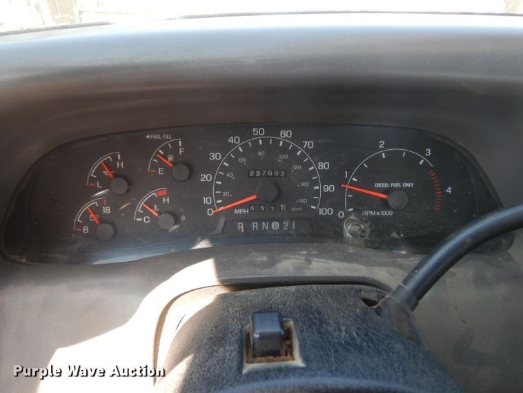 image for item GI9329 2000 Ford F550 Super Duty bucket truck