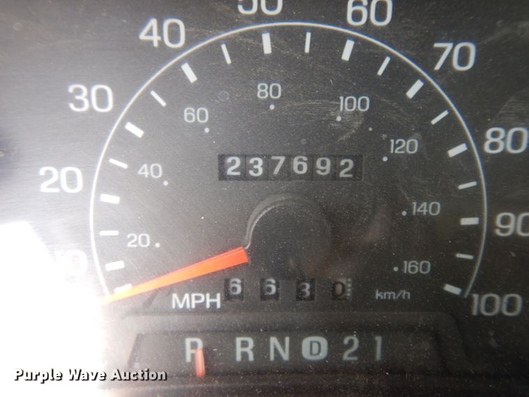 image for item GI9329 2000 Ford F550 Super Duty bucket truck