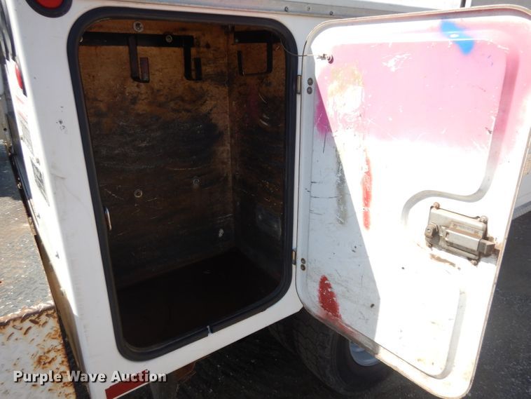 image for item GI9329 2000 Ford F550 Super Duty bucket truck