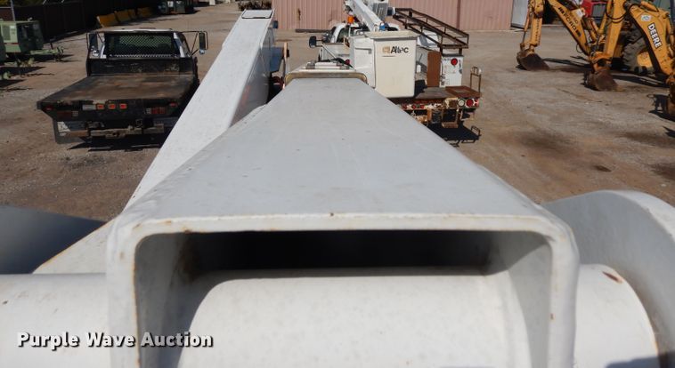 image for item GI9329 2000 Ford F550 Super Duty bucket truck