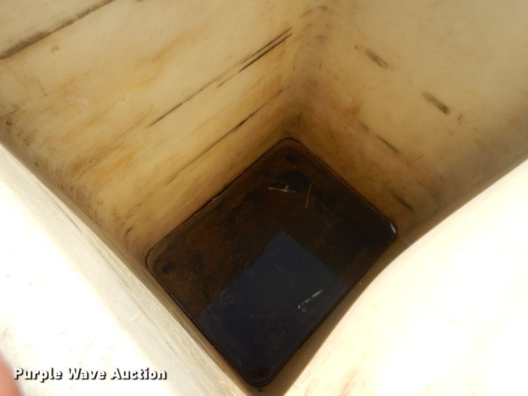 image for item GI9329 2000 Ford F550 Super Duty bucket truck