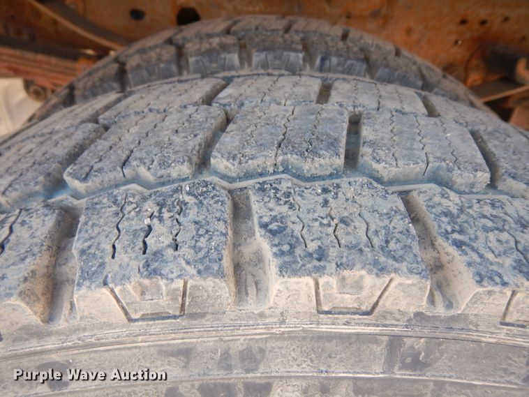 image for item GI9329 2000 Ford F550 Super Duty bucket truck