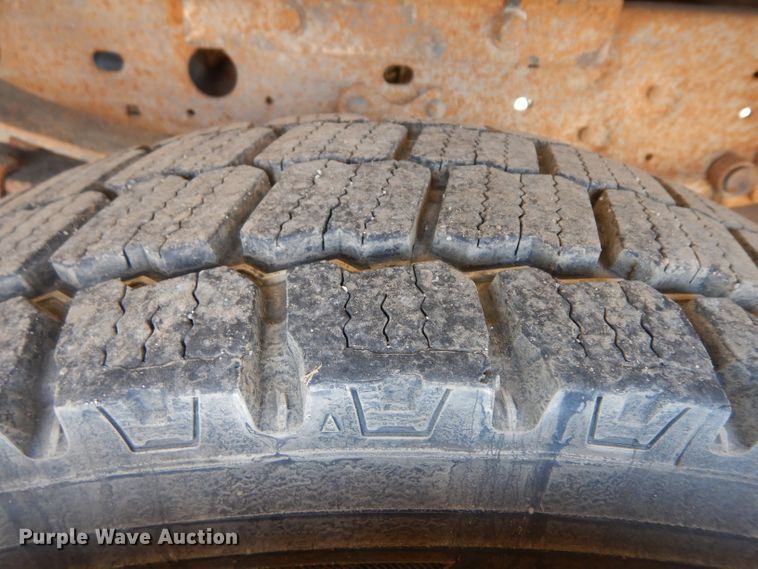 image for item GI9329 2000 Ford F550 Super Duty bucket truck