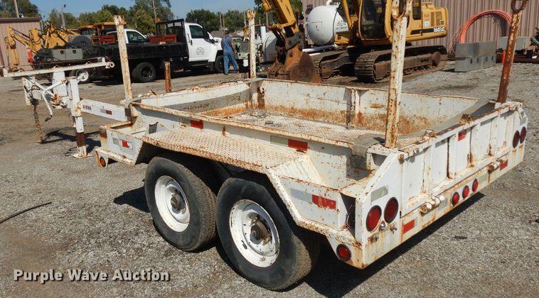 image for item GI9330 1993 Eagle Body pole trailer