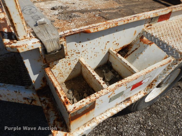 image for item GI9330 1993 Eagle Body pole trailer