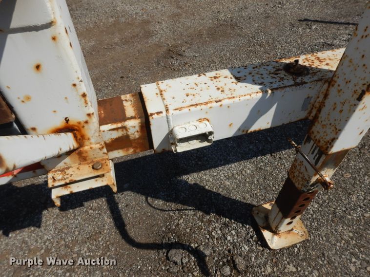 image for item GI9330 1993 Eagle Body pole trailer