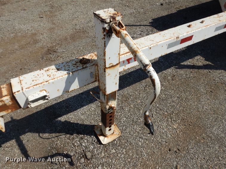 image for item GI9330 1993 Eagle Body pole trailer