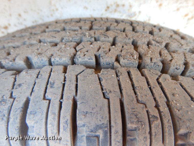 image for item GI9330 1993 Eagle Body pole trailer