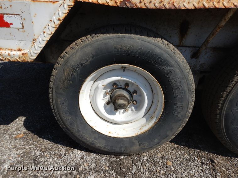 image for item GI9330 1993 Eagle Body pole trailer