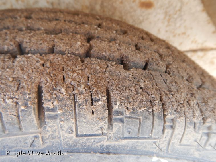 image for item GI9330 1993 Eagle Body pole trailer