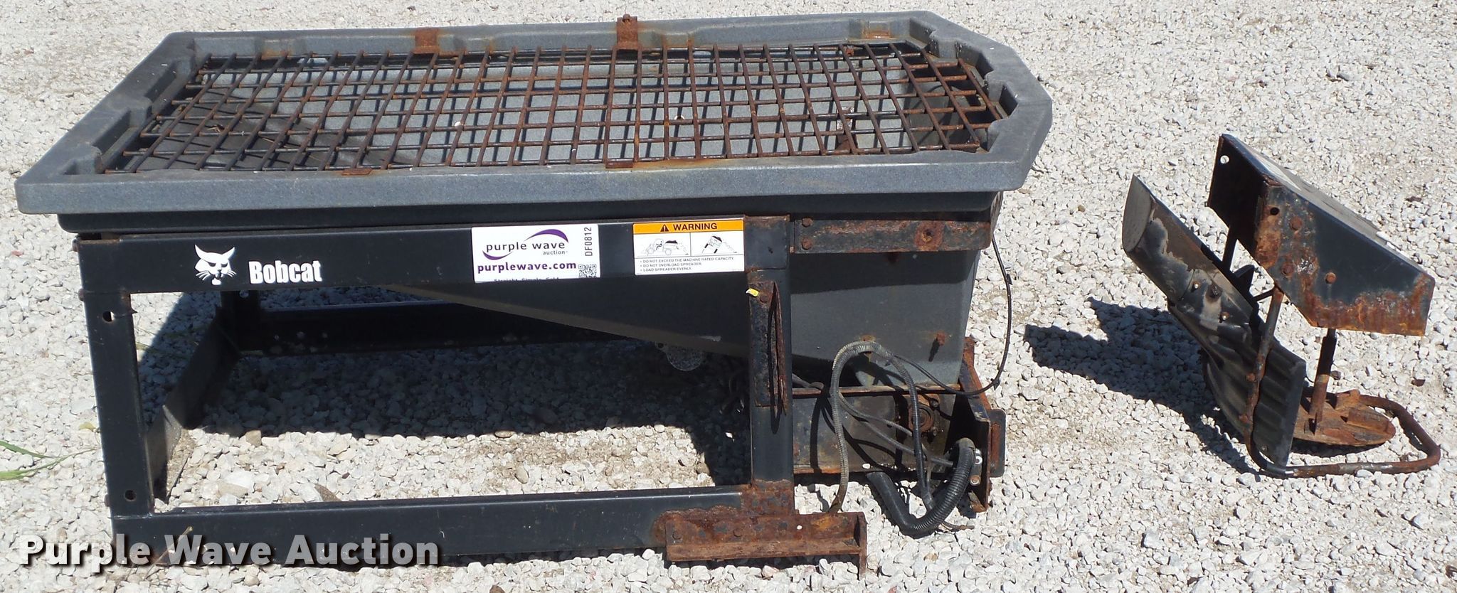 Bobcat spreader in Anita, IA Item DF0812 sold Purple Wave