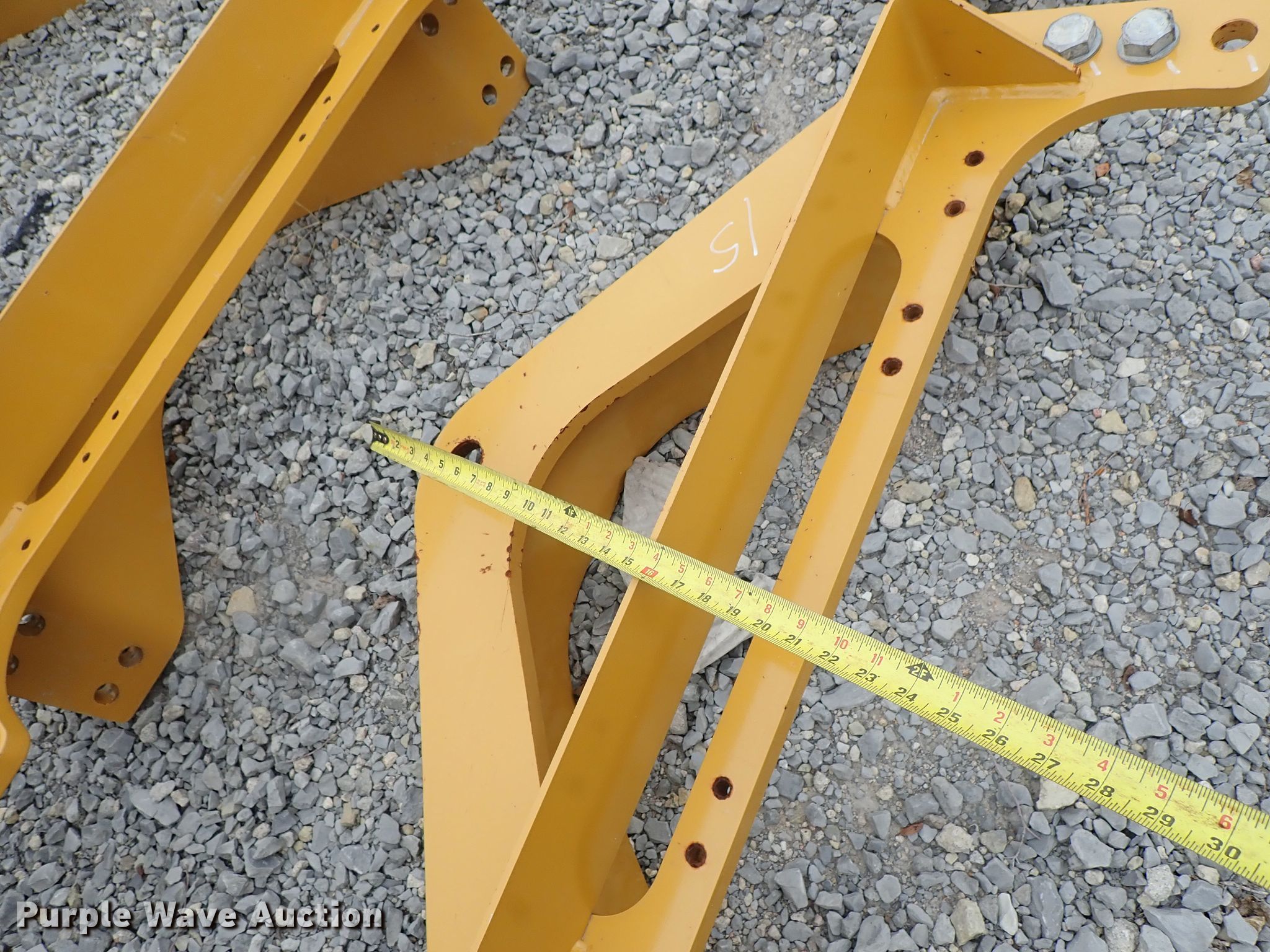 (9) Caterpillar M series motor grader draw bars in Wichita, KS | Item ...