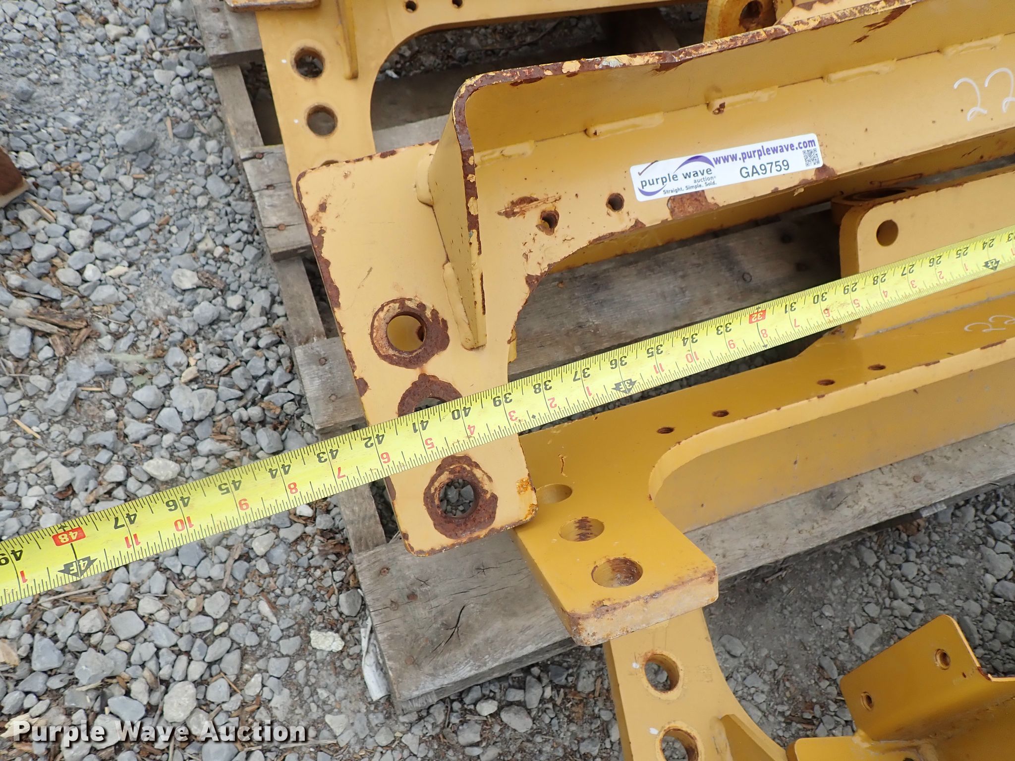 (7) Caterpillar M series motor grader draw bars in Wichita, KS | Item ...