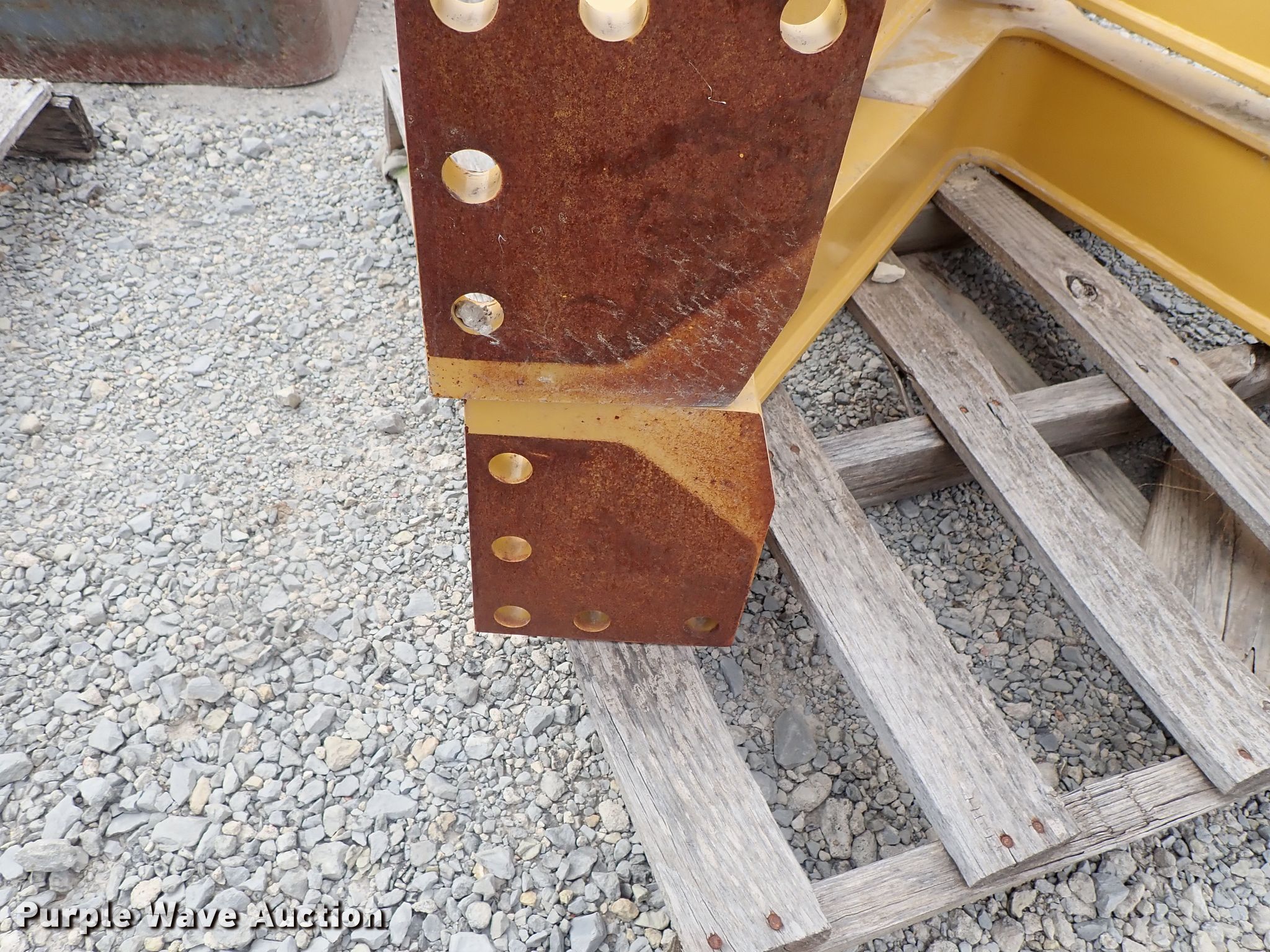 (2) Caterpillar dozer draw bars in Wichita, KS | Item GA9771 sold ...