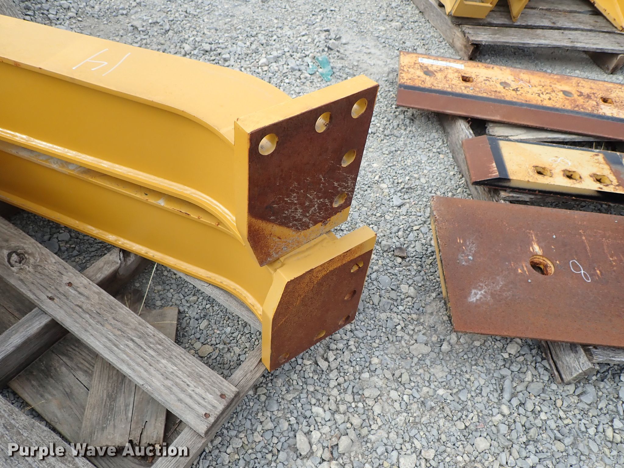 (2) Caterpillar dozer draw bars in Wichita, KS | Item GA9771 sold ...