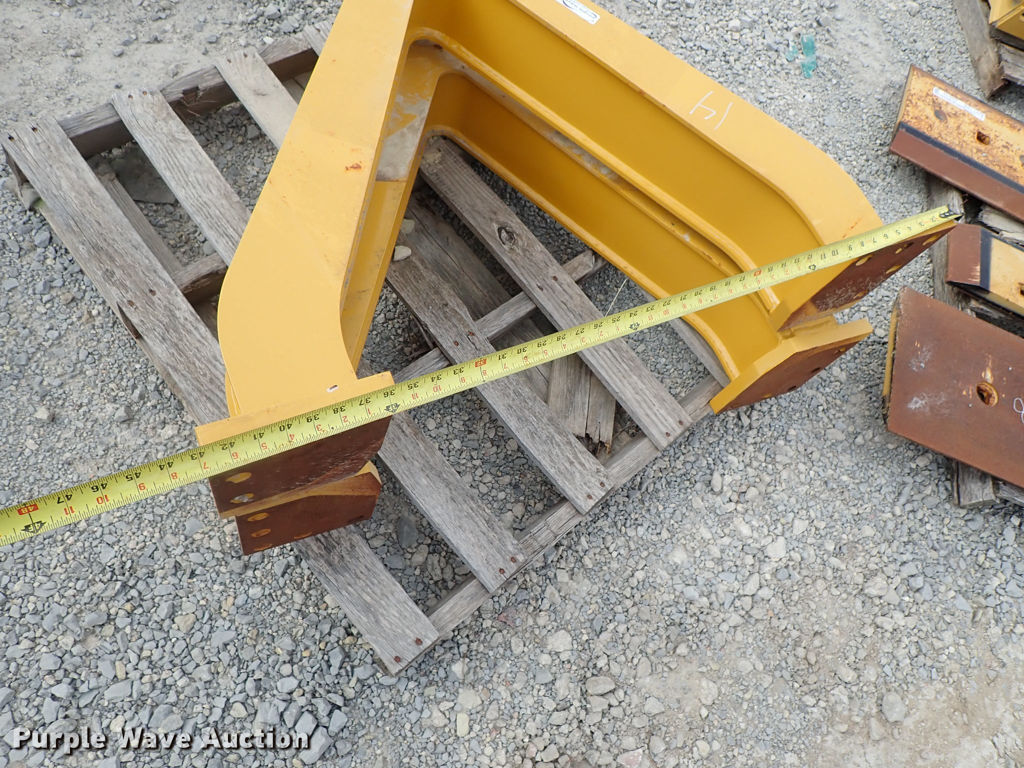 (2) Caterpillar dozer draw bars in Wichita, KS | Item GA9771 sold ...