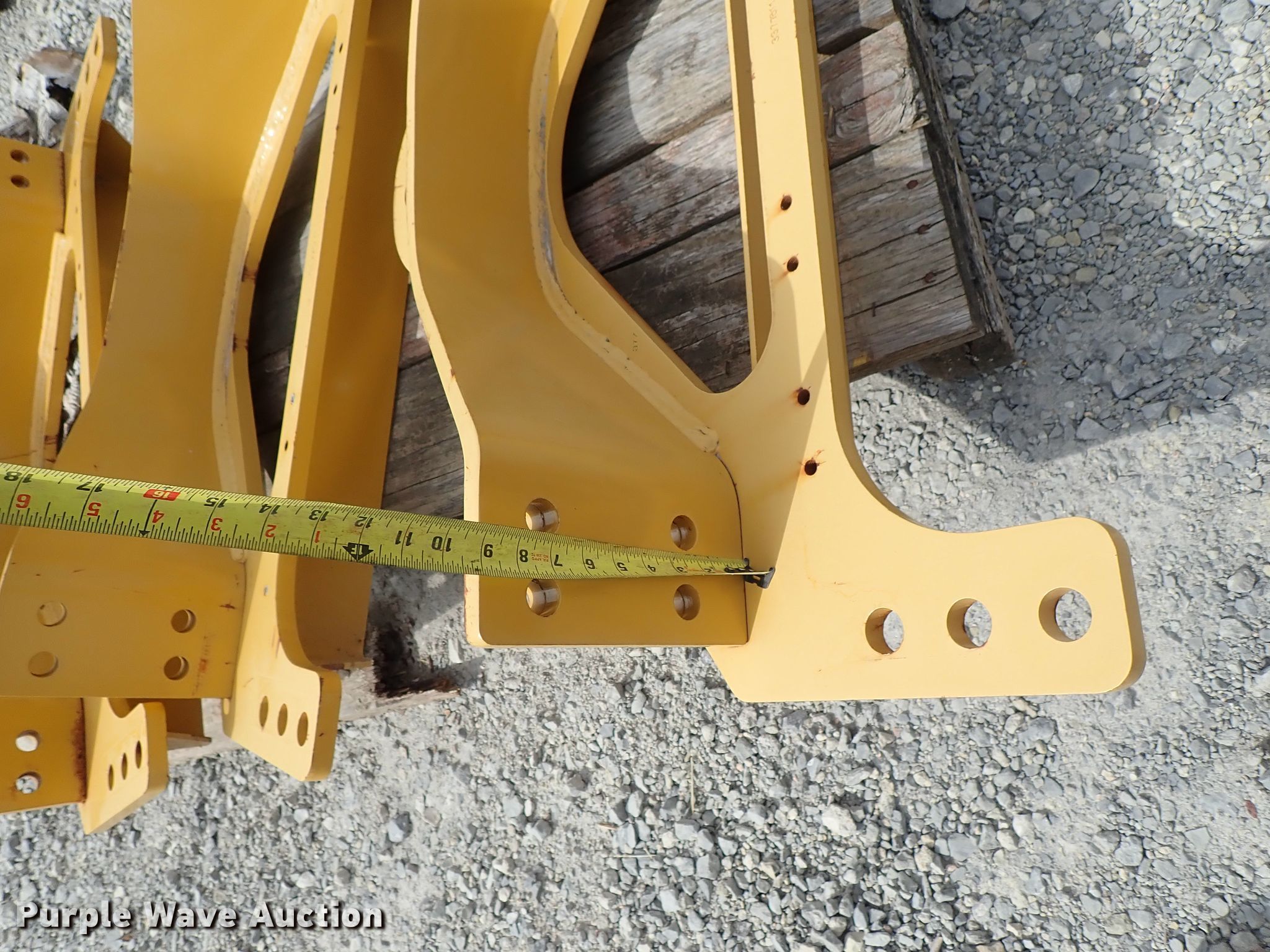 (4) Caterpillar M series motor grader draw bars in Wichita, KS | Item ...