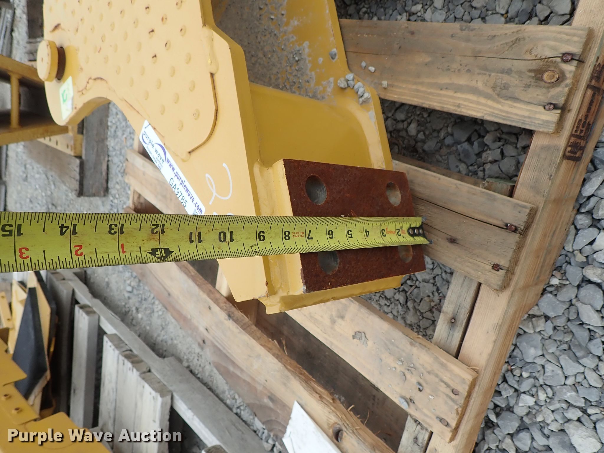 Caterpillar D5K dozer draw bar in Wichita, KS | Item GA9785 sold ...