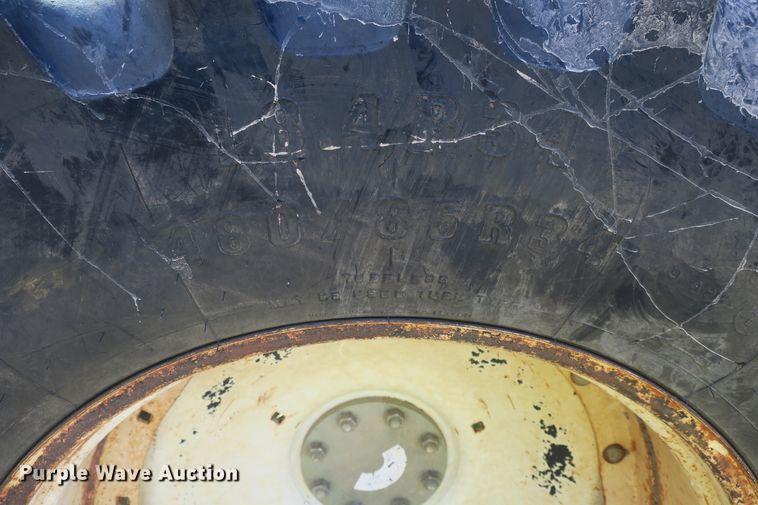 image for item DB10166 2005 New Holland TV145 bi-directional 4WD tractor