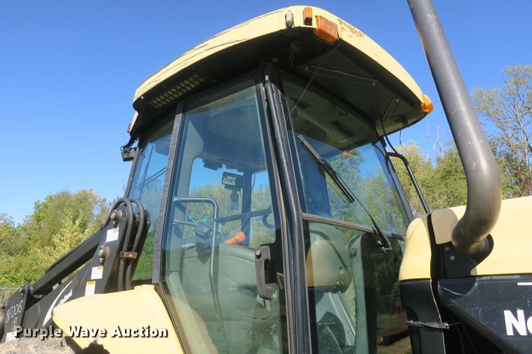image for item DB10166 2005 New Holland TV145 bi-directional 4WD tractor