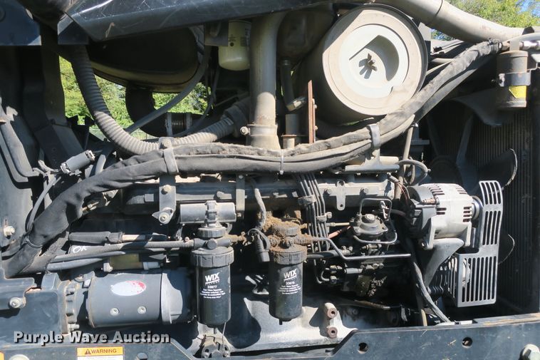 image for item DB10166 2005 New Holland TV145 bi-directional 4WD tractor