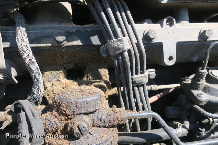 image for item DB10166 2005 New Holland TV145 bi-directional 4WD tractor