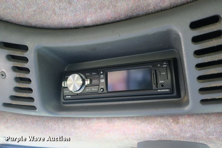 image for item DB10166 2005 New Holland TV145 bi-directional 4WD tractor