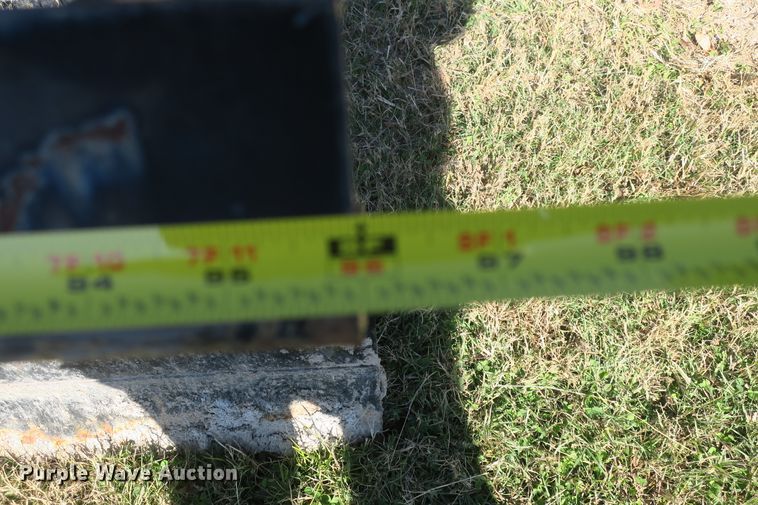 image for item DB10166 2005 New Holland TV145 bi-directional 4WD tractor