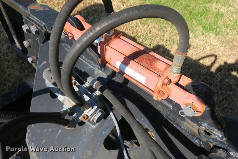 image for item DB10166 2005 New Holland TV145 bi-directional 4WD tractor