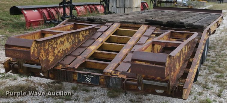 image for item DB10183 1989 Belshe T9 equipment trailer