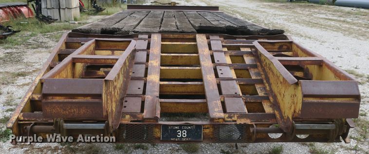 image for item DB10183 1989 Belshe T9 equipment trailer