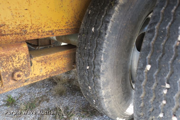 image for item DB10183 1989 Belshe T9 equipment trailer