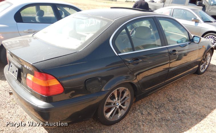 image for item DD4462 2002 BMW 330i
