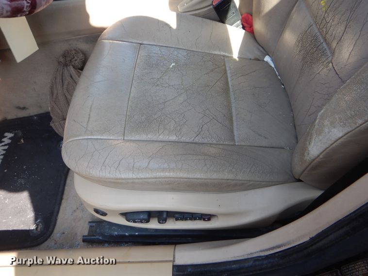 image for item DD4462 2002 BMW 330i