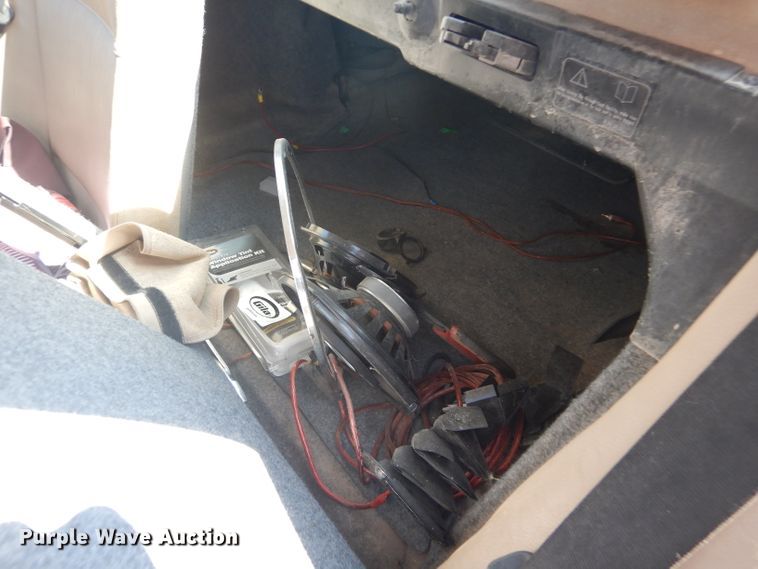 image for item DD4462 2002 BMW 330i