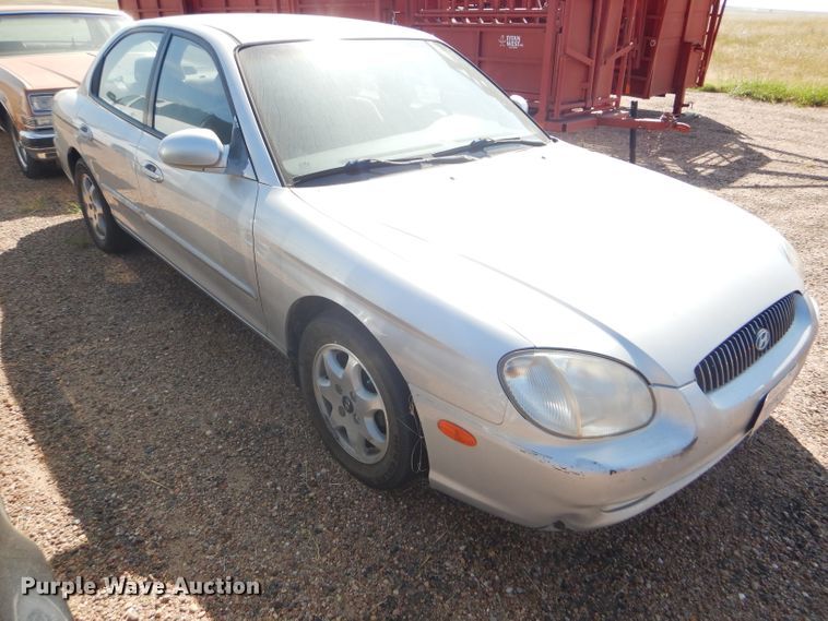 image for item DD4463 2001 Hyundai Sonata